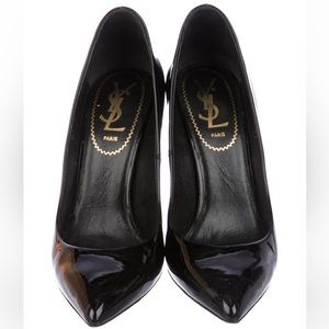 Yves Saint Laurent Patent Leather pointed-toe pumps